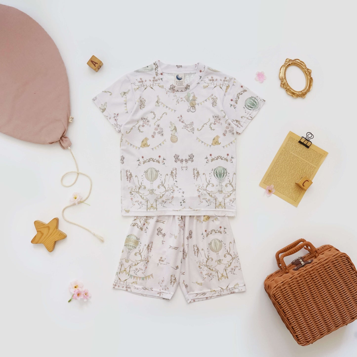Carousel lilac