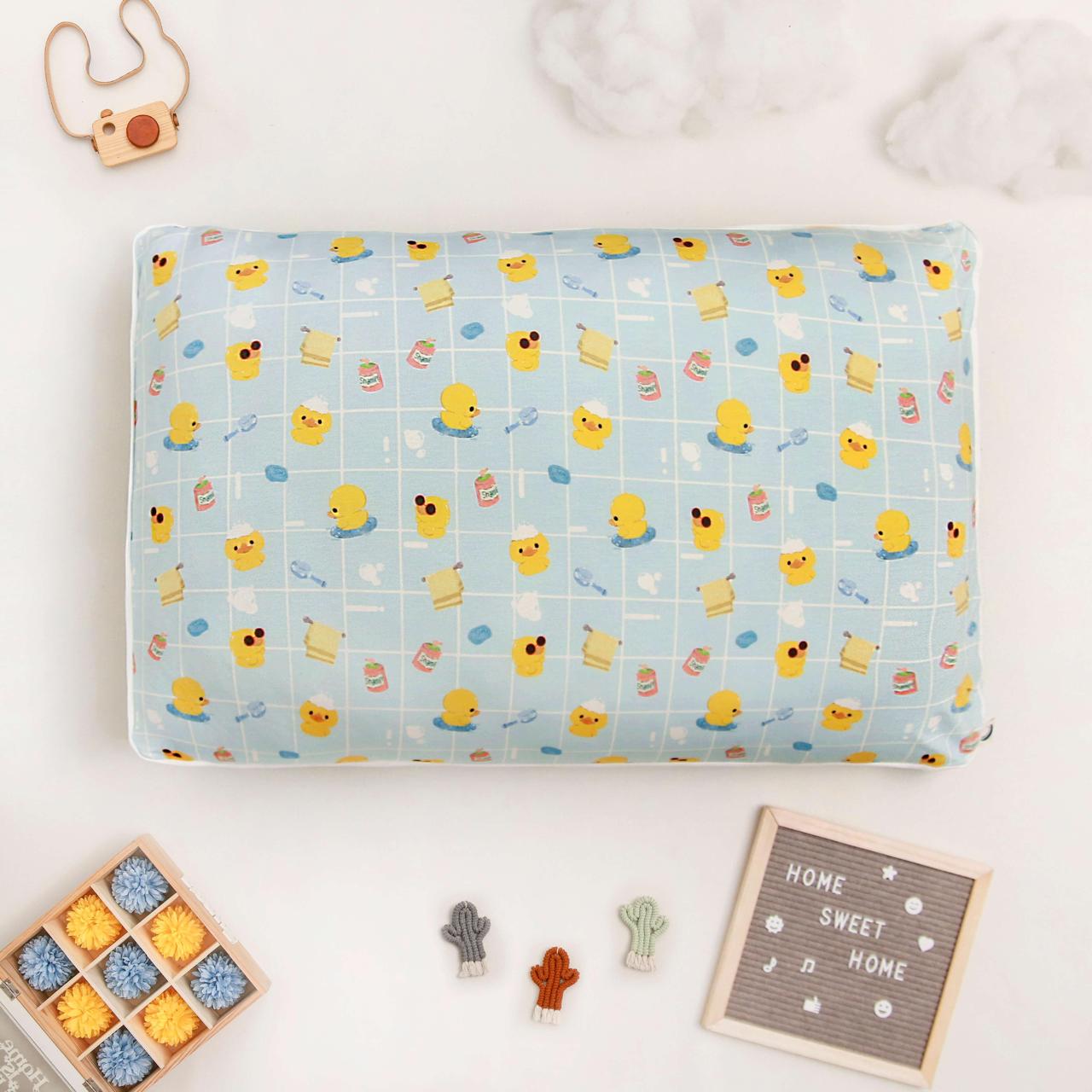 Bathing duck pillow