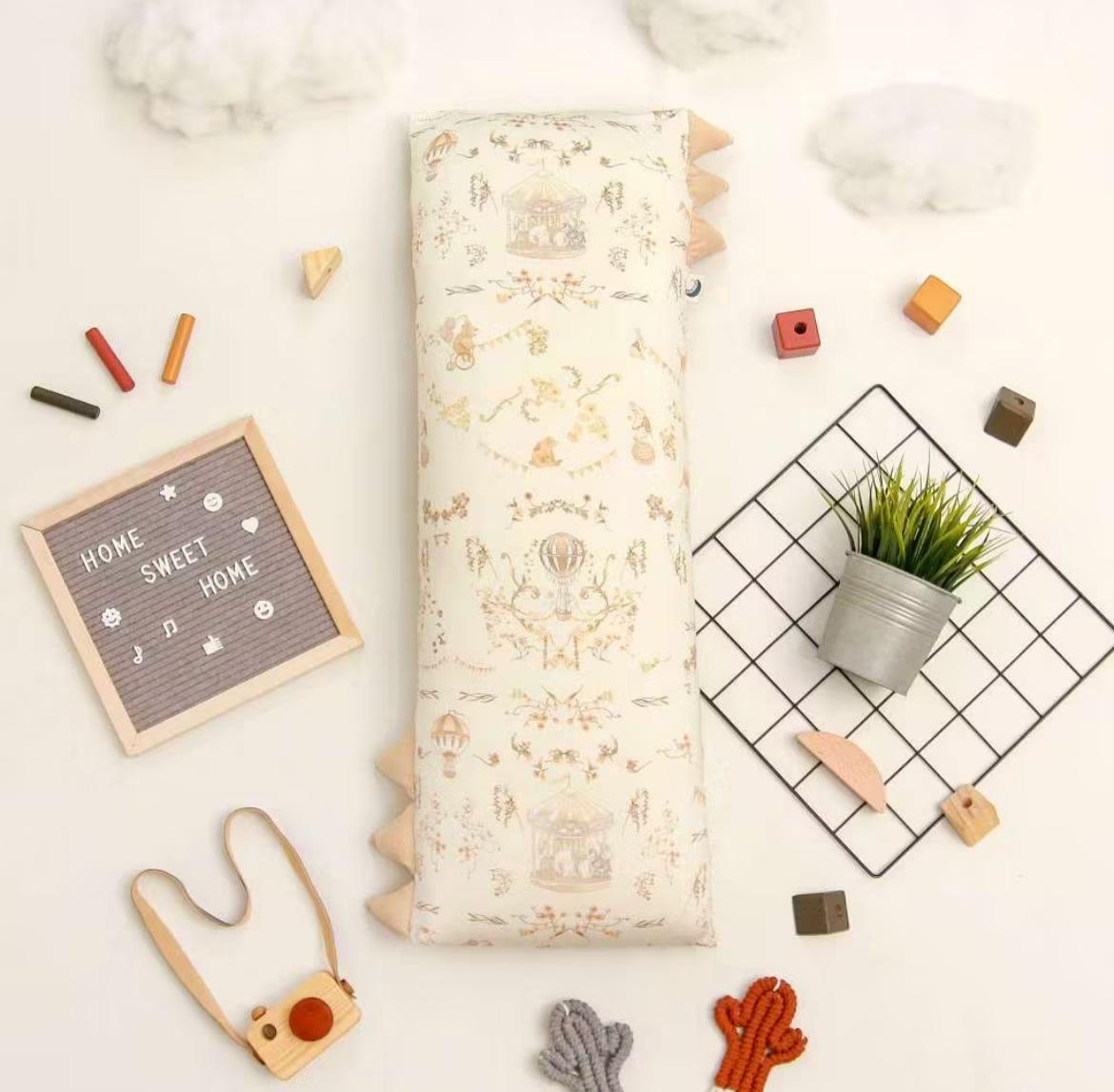 Carousel beige bolster