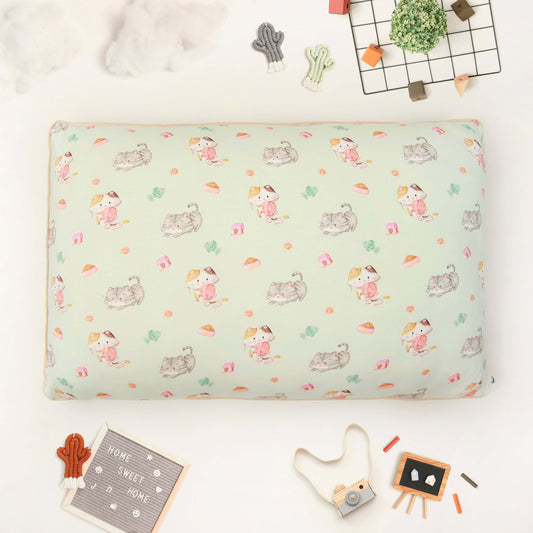 Purrfect yarn pillow