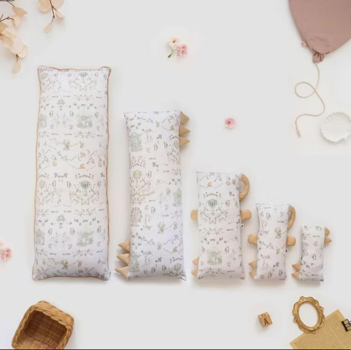 Carousel lilac bolster