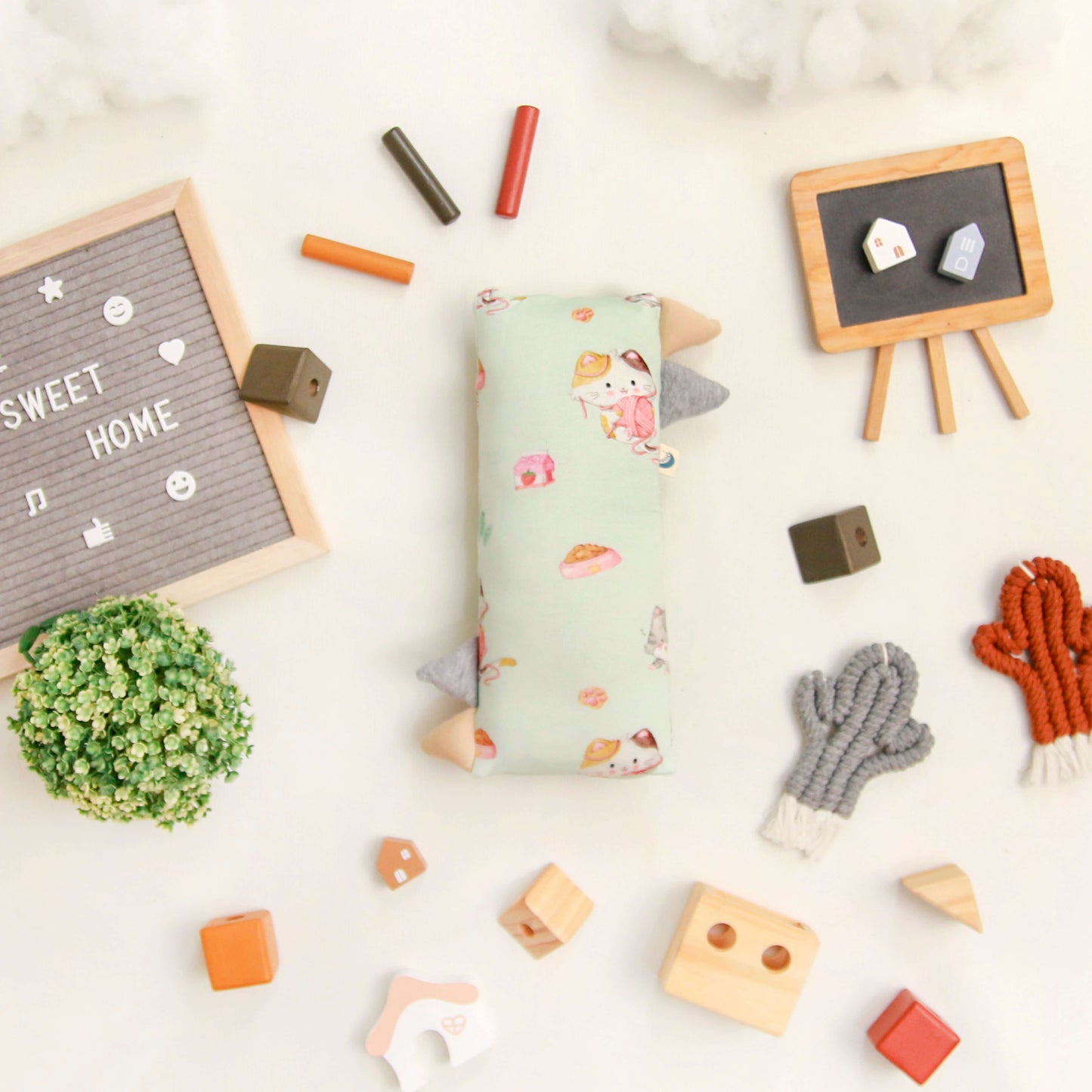 Purrfect yarn bolster