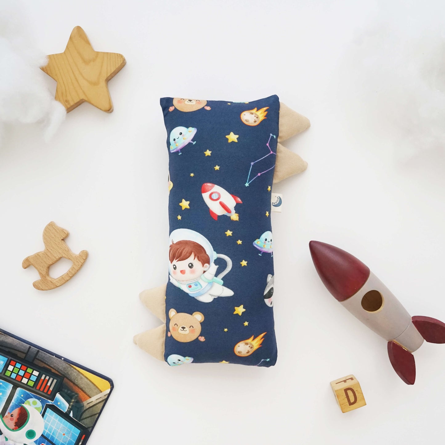 Galaxy universe bolster