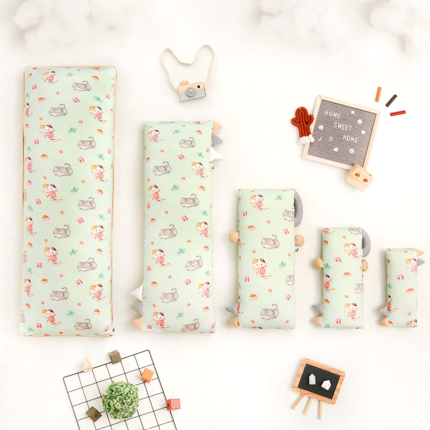 Purrfect yarn bolster